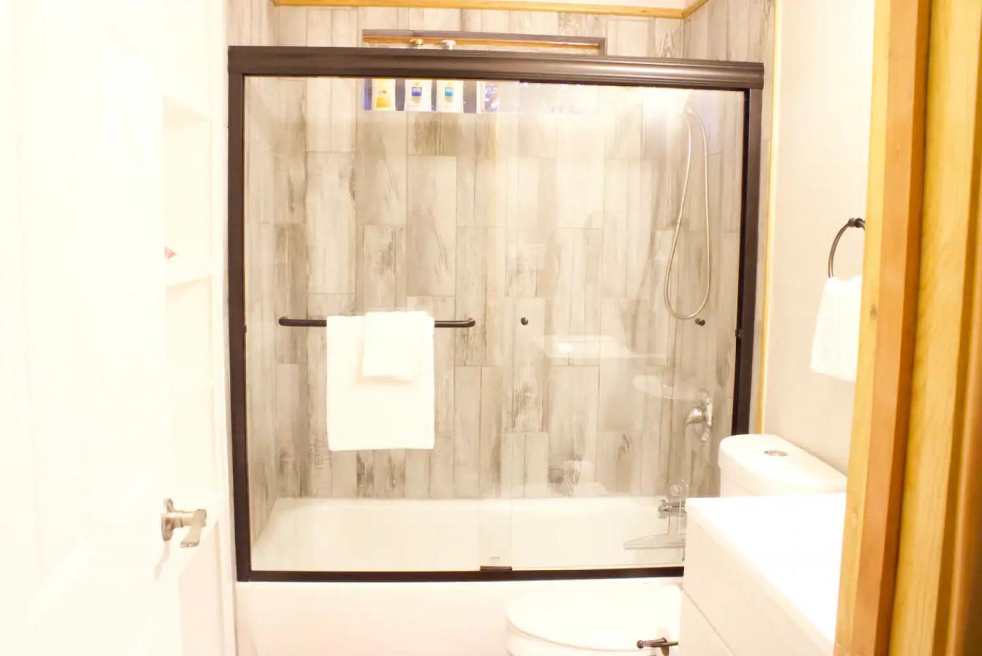 Private Home - Playground, Jumping Mat, Bbq, Darts, Firepit, Gazebo, 4 Smart Tvs, White Cotton Bedding, - The Redwood Cul-De Sac Beach Retreat Crescent City Exteriör bild