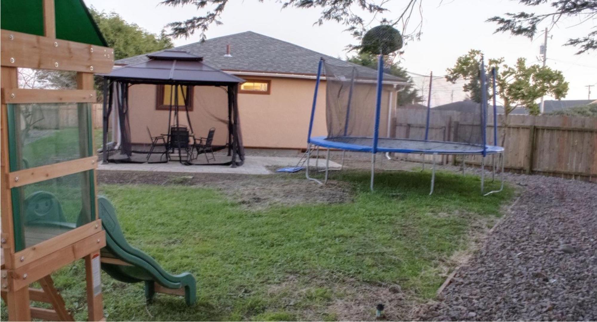 Private Home - Playground, Jumping Mat, Bbq, Darts, Firepit, Gazebo, 4 Smart Tvs, White Cotton Bedding, - The Redwood Cul-De Sac Beach Retreat Crescent City Exteriör bild