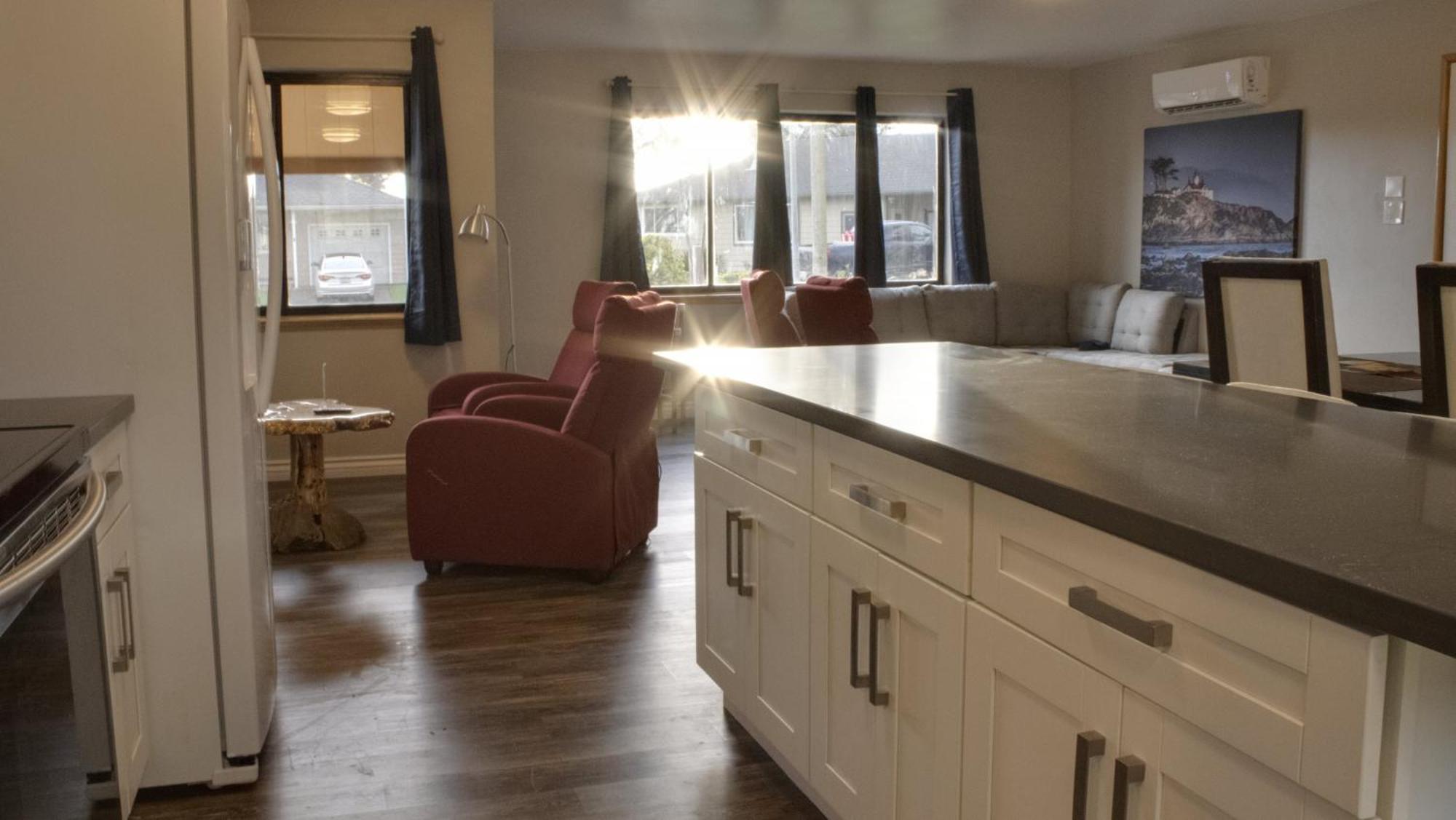 Private Home - Playground, Jumping Mat, Bbq, Darts, Firepit, Gazebo, 4 Smart Tvs, White Cotton Bedding, - The Redwood Cul-De Sac Beach Retreat Crescent City Exteriör bild